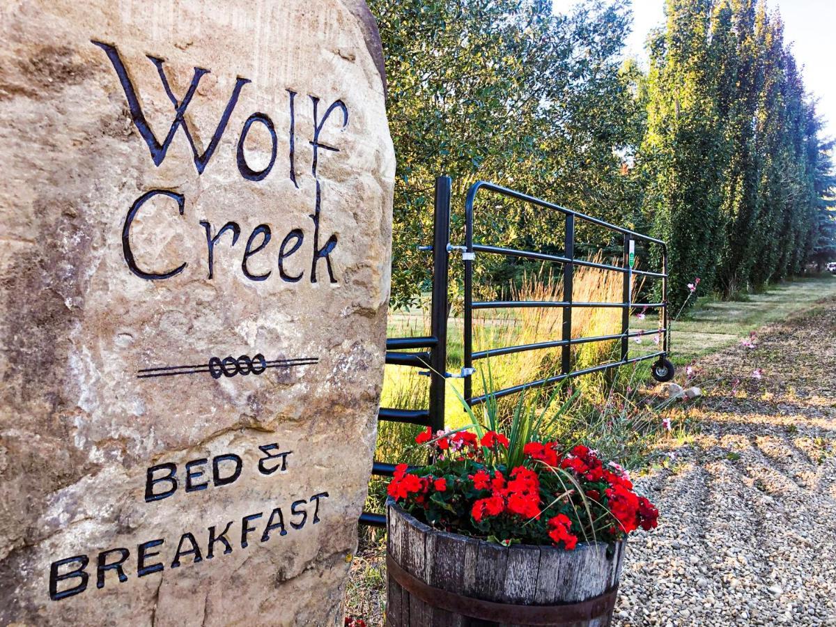 Wolf Creek Bed And Breakfast Ponoka Exterior photo